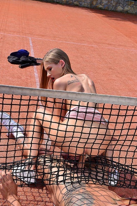 Sporty blonde Tiffany Tatum gets banged on the court by her tennis instructor