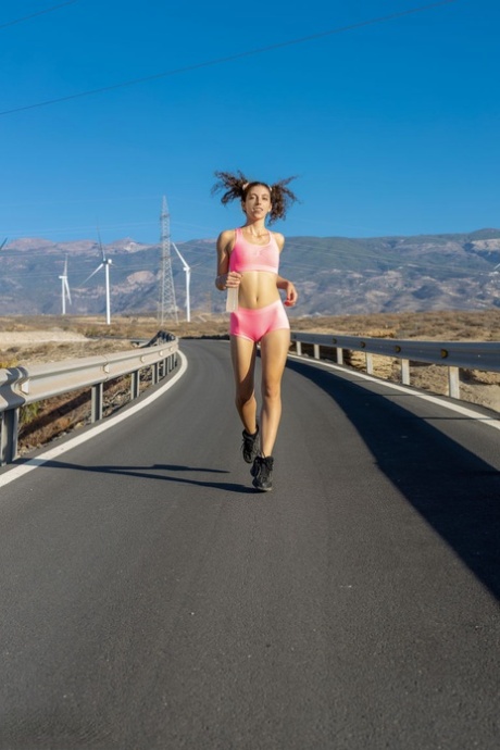 Young amateur Julieta shows her naked body while out for a jog