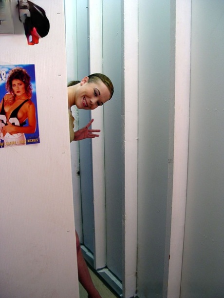 Smoking hot teen Brooklyn Nights fucks a long dark cock through a gloryhole