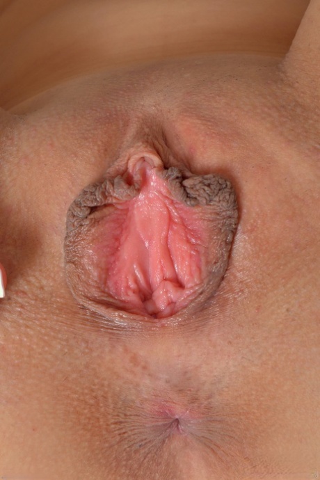Amateur Latina Lucy Doll plays with pussy lips before showing her big ass